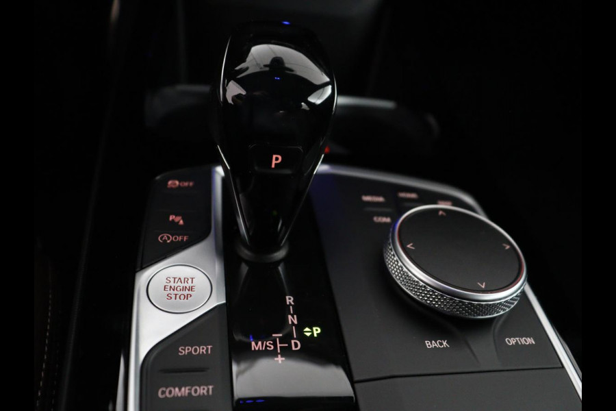 BMW 2 Serie Gran Coupé 218i High Executive Edition M-sport | Leder | Full LED | Stoelverwarming | Camera | Park assist | Carplay | Sfeerverlichting | Climate control | Cruise control |