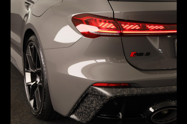 Audi A5 Avant RS 5 e-hybrid quattro | Panoramadak | Keramische remmen | Carbon pakket | RS Design pakket | Head Up display |
