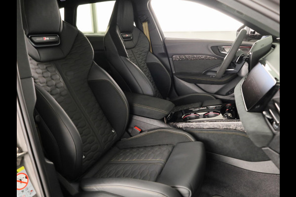 Audi A5 Avant RS 5 e-hybrid quattro | Panoramadak | Keramische remmen | Carbon pakket | RS Design pakket | Head Up display |