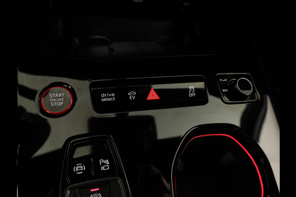 Audi A5 Avant RS 5 e-hybrid quattro | Panoramadak | Keramische remmen | Carbon pakket | RS Design pakket | Head Up display |