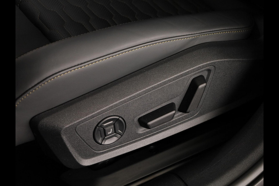Audi A5 Avant RS 5 e-hybrid quattro | Panoramadak | Keramische remmen | Carbon pakket | RS Design pakket | Head Up display |