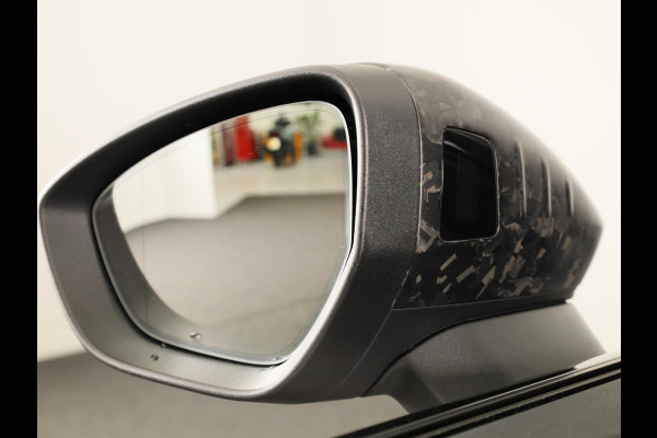 Audi A5 Avant RS 5 e-hybrid quattro | Panoramadak | Keramische remmen | Carbon pakket | RS Design pakket | Head Up display |