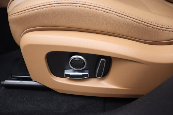 Jaguar F-Pace 2.0 P400e PHEV R-Dynamic S org.NL ,schuifdak stuur+raamverw.