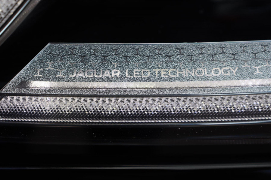 Jaguar F-Pace 2.0 P400e PHEV R-Dynamic S org.NL ,schuifdak stuur+raamverw.