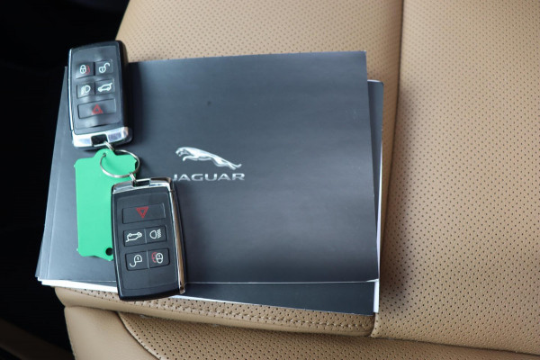 Jaguar F-Pace 2.0 P400e PHEV R-Dynamic S org.NL ,schuifdak stuur+raamverw.