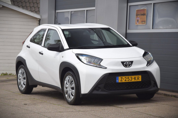 Toyota Aygo X 1.0 VVT-i MT APPLE CARPLAY/ADAPTIEVE CRUISE/LED DAGRIJ VERLICHTING