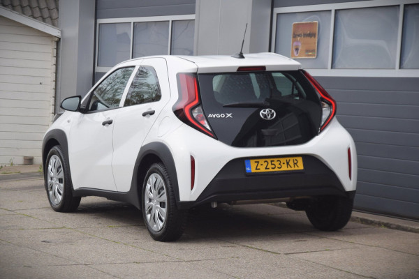 Toyota Aygo X 1.0 VVT-i MT APPLE CARPLAY/ADAPTIEVE CRUISE/LED DAGRIJ VERLICHTING