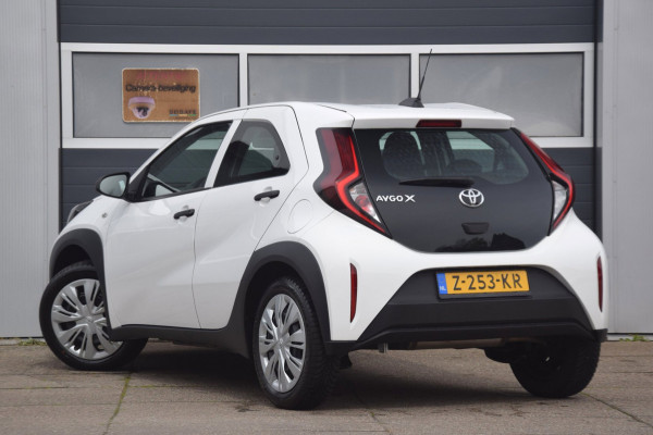 Toyota Aygo X 1.0 VVT-i MT APPLE CARPLAY/ADAPTIEVE CRUISE/LED DAGRIJ VERLICHTING