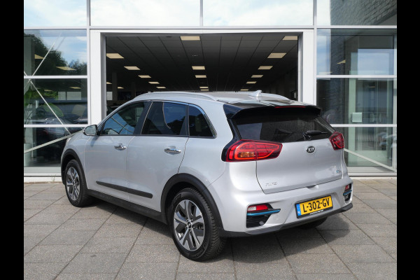 Kia e-Niro DynamicPlusLine 64 kWh | Schuif-kantel dak | Stoel-stuurverwarming | Carplay | Keyless | Navi | Cruise |