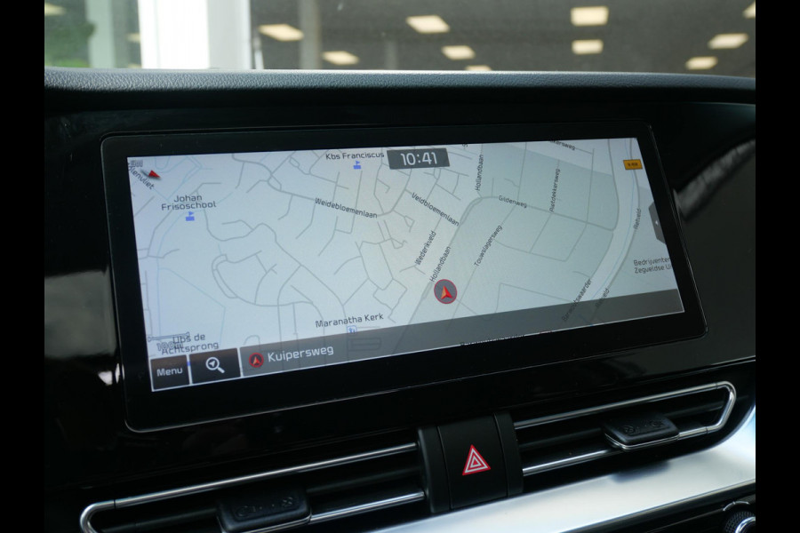 Kia e-Niro DynamicPlusLine 64 kWh | Schuif-kantel dak | Stoel-stuurverwarming | Carplay | Keyless | Navi | Cruise |