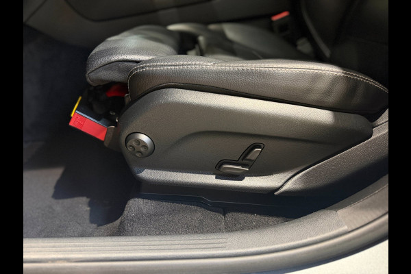 Mercedes-Benz GLC Coupé 250 4MATIC|Camera|Leder|Navi|Treeplanken