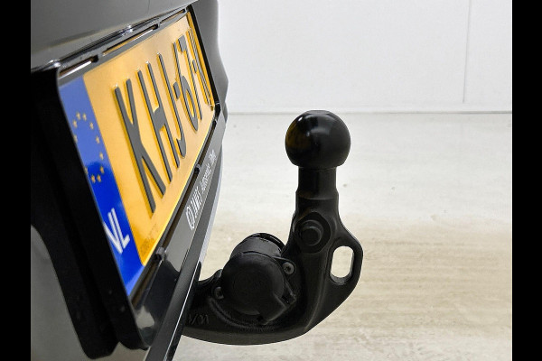 Volkswagen Golf 1.5 eTSI Black Line CAMERA | IQ Light + Grill | VIRTUAL