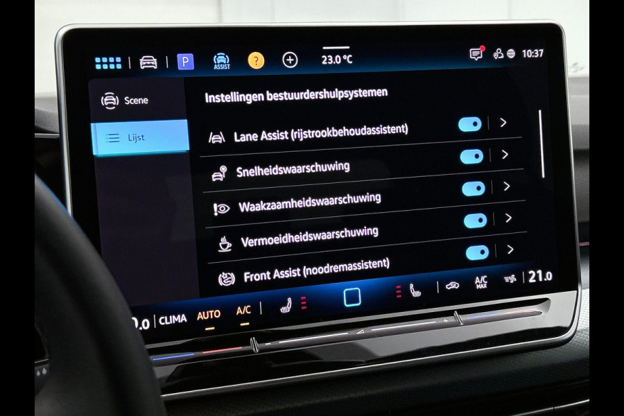 Volkswagen Golf 1.5 eTSI Black Line CAMERA | IQ Light + Grill | VIRTUAL