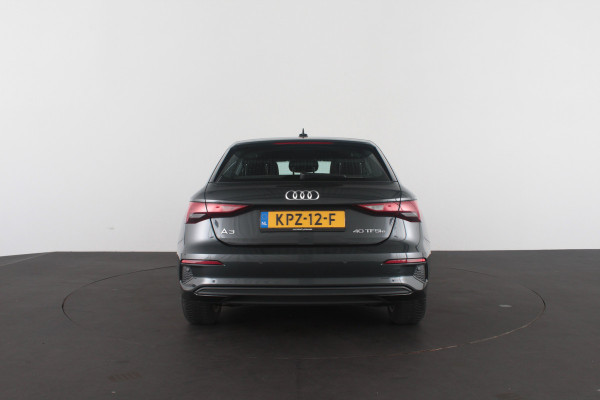 Audi A3 Sportback 40 TFSI e Edition > Plug-in hybride/Manhattangrijs/All season banden/12 maanden garantie