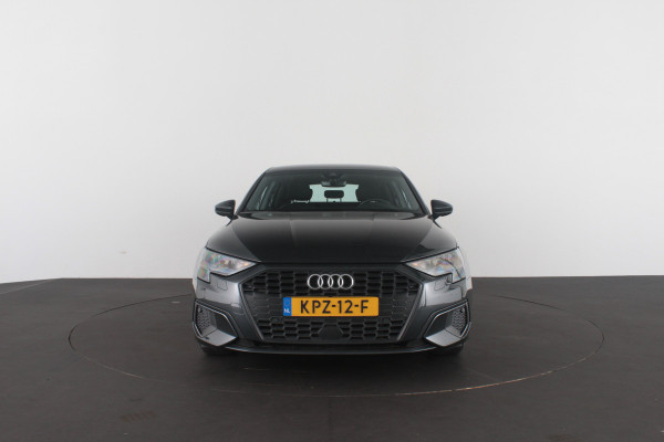 Audi A3 Sportback 40 TFSI e Edition > Plug-in hybride/Manhattangrijs/All season banden/12 maanden garantie