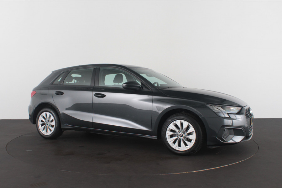 Audi A3 Sportback 40 TFSI e Edition > Plug-in hybride/Manhattangrijs/All season banden/12 maanden garantie