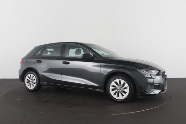 Audi A3 Sportback 40 TFSI e Edition > Plug-in hybride/Manhattangrijs/All season banden/12 maanden garantie