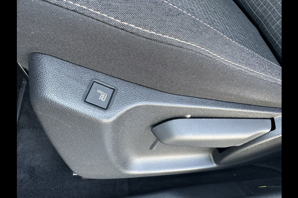 Peugeot Rifter 130PK GT Automaat - Rolstoel (til) lift - Stoelverwarming
