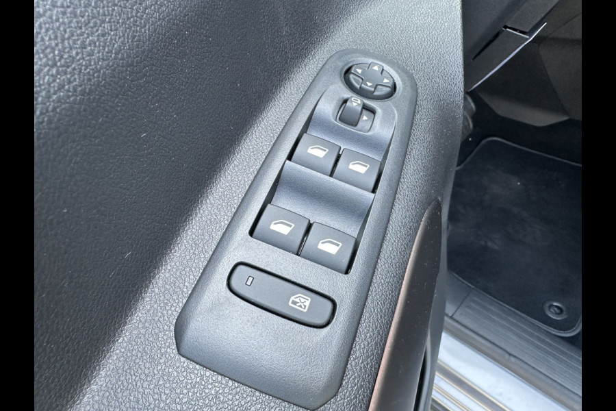 Peugeot Rifter 130PK GT Automaat - Rolstoel (til) lift - Stoelverwarming