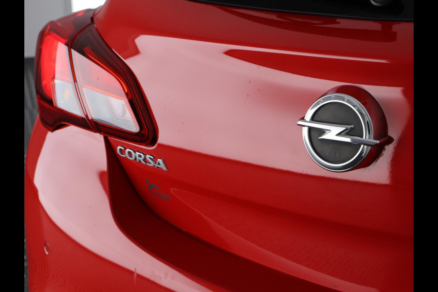Opel Corsa 1.4 Black Edition *Garantie tot 05-2028! | Apple Carplay & AndroidAUTO | Trekhaak | Parkeersensoren | Privacy Glass |
