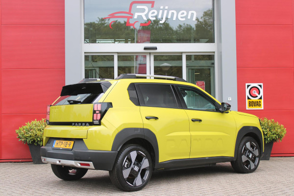 Fiat Grande Panda LA PRIMA 113PK 11 kW 44 kWh | WINTERPACK: STOEL/STUUR/VOORRUIT VERWARMING | DRAADLOZE APPLE CARPLAY/ANDROID AUTO | NAVIGATIE | ACHTERUITRIJCAMERA | PARKEERSENSOREN VOOR + ACHTER | DRAADLOZE TELEFOONLADER | LED KOPLAMPEN | CLIMATE CONTROL | 3-FASE | 17" LICHTMETALEN VELGEN | PRIVACY GLASS | ACHTERSPOILER |