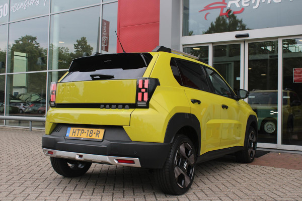 Fiat Grande Panda LA PRIMA 113PK 11 kW 44 kWh | WINTERPACK: STOEL/STUUR/VOORRUIT VERWARMING | DRAADLOZE APPLE CARPLAY/ANDROID AUTO | NAVIGATIE | ACHTERUITRIJCAMERA | PARKEERSENSOREN VOOR + ACHTER | DRAADLOZE TELEFOONLADER | LED KOPLAMPEN | CLIMATE CONTROL | 3-FASE | 17" LICHTMETALEN VELGEN | PRIVACY GLASS | ACHTERSPOILER |