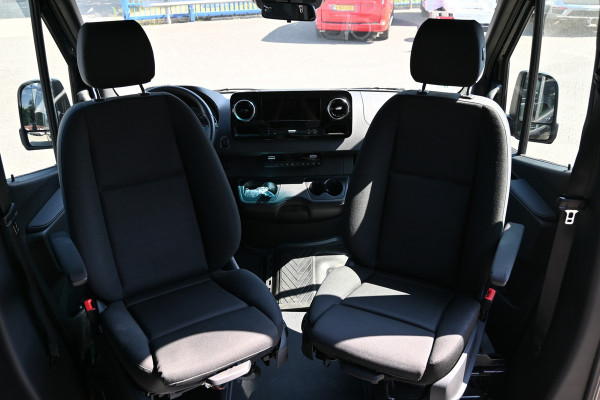 Mercedes-Benz Sprinter 319 CDI 4x4 L2H2 AWD Draaistoelen, 360 Graden camera, LED, Standkachel