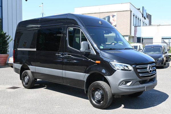 Mercedes-Benz Sprinter 319 CDI 4x4 L2H2 AWD Draaistoelen, 360 Graden camera, LED, Standkachel