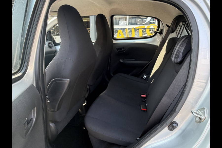 Peugeot 108 1.0 e-VTi Active - 25.000 km - 5Drs I Airco I LED / Xenon I Comfort pakket I Dealer onderhouden