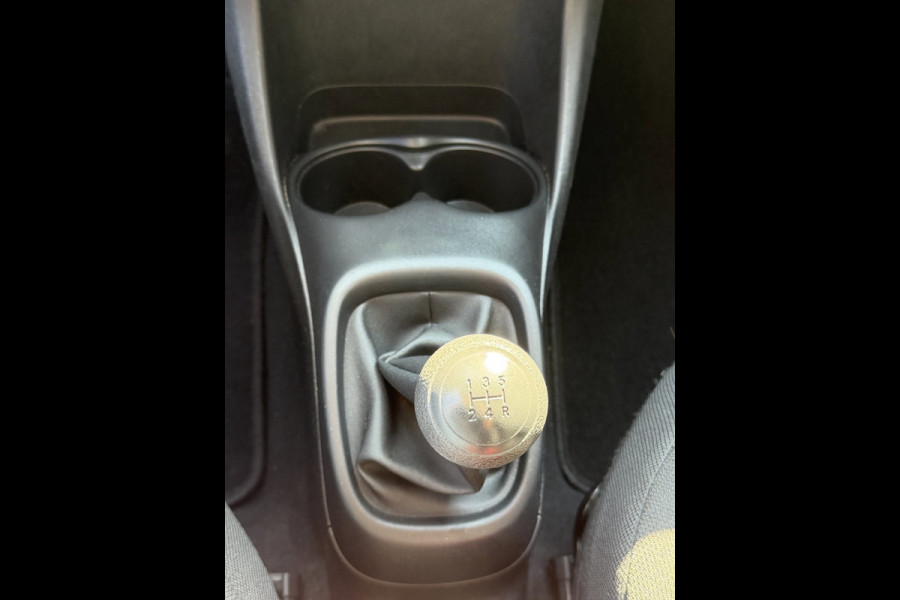 Peugeot 108 1.0 e-VTi Active - 25.000 km - 5Drs I Airco I LED / Xenon I Comfort pakket I Dealer onderhouden