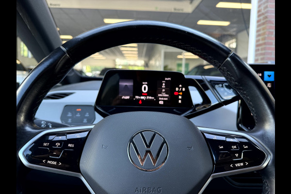 Volkswagen ID.3 First Plus 58 kWh SOH 90.4%, 20''Lmv, Trekhaak