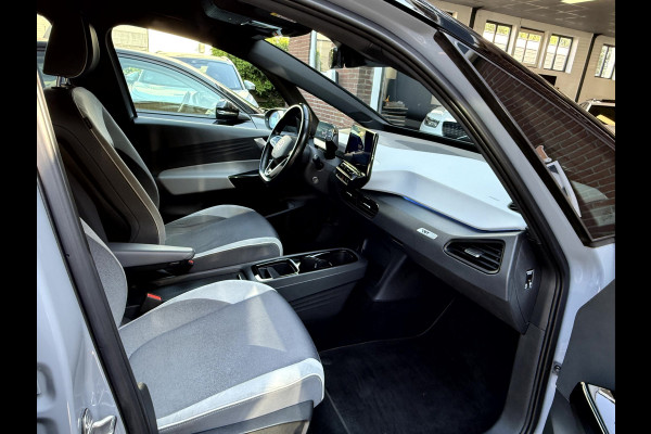 Volkswagen ID.3 First Plus 58 kWh SOH 90.4%, 20''Lmv, Trekhaak