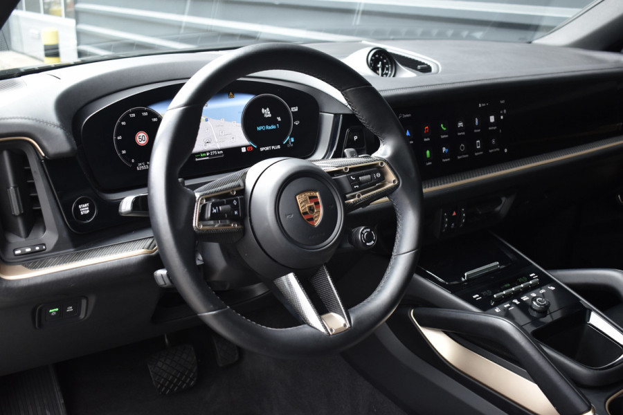 Porsche Cayenne Coupé 3.0 E-Hybrid Sport Design Carbon | Pano | Bijrijdersdisplay | ACC | Bose | 18-voudig Stoelen | 22'' Wielen |