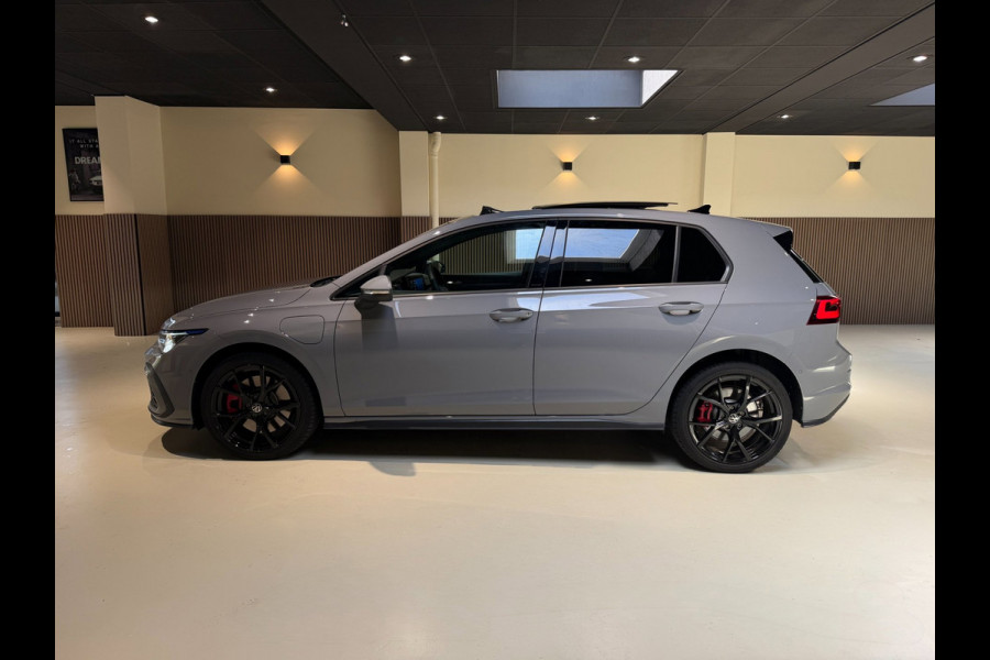 Volkswagen Golf 1.4 eHybrid GTE|Pano|Keyless|Matrix|HUD|Sfeer|
