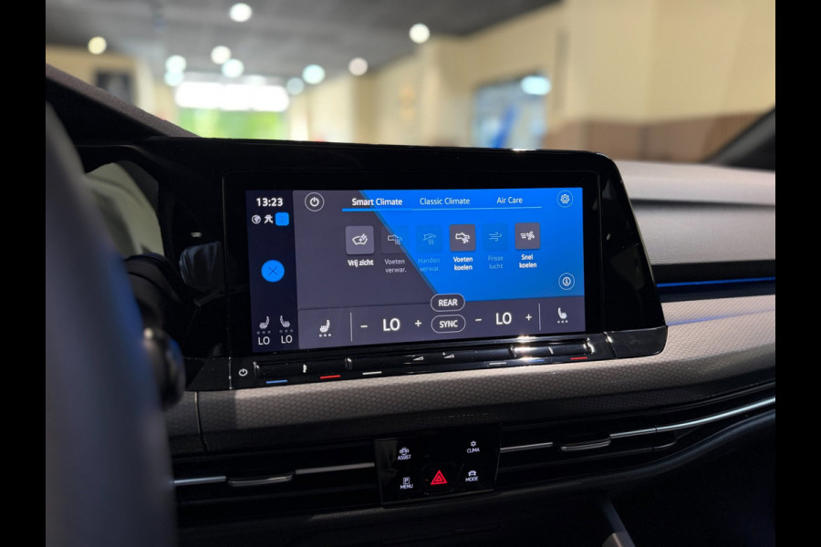 Volkswagen Golf 1.4 eHybrid GTE|Pano|Keyless|Matrix|HUD|Sfeer|