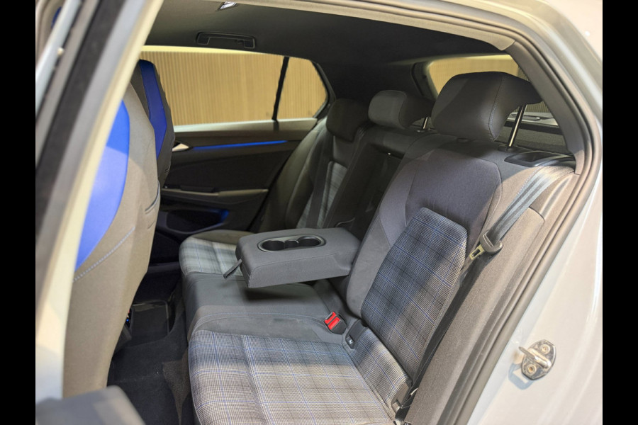 Volkswagen Golf 1.4 eHybrid GTE|Pano|Keyless|Matrix|HUD|Sfeer|
