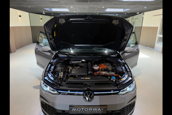 Volkswagen Golf 1.4 eHybrid GTE|Pano|Keyless|Matrix|HUD|Sfeer|