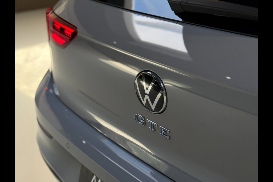 Volkswagen Golf 1.4 eHybrid GTE|Pano|Keyless|Matrix|HUD|Sfeer|