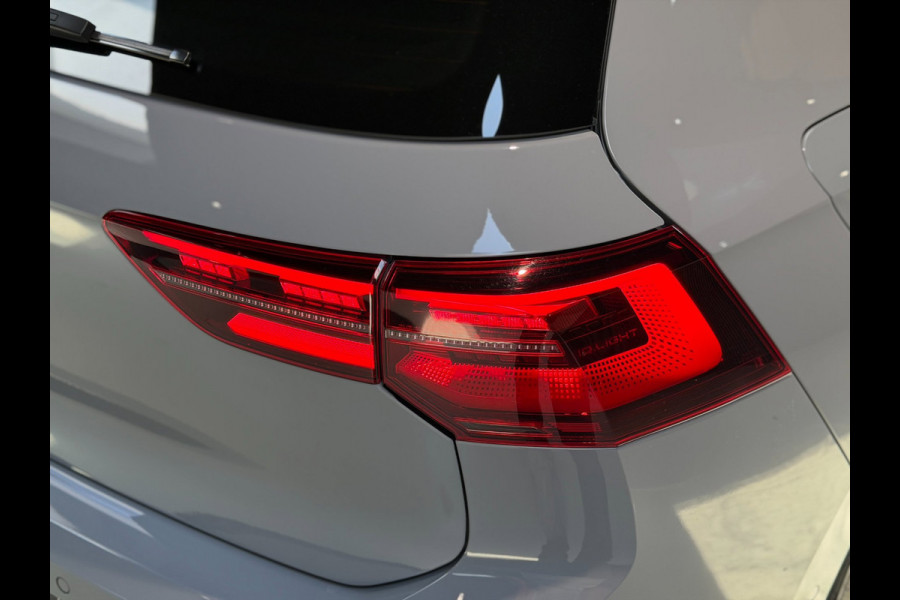 Volkswagen Golf 1.4 eHybrid GTE|Pano|Keyless|Matrix|HUD|Sfeer|
