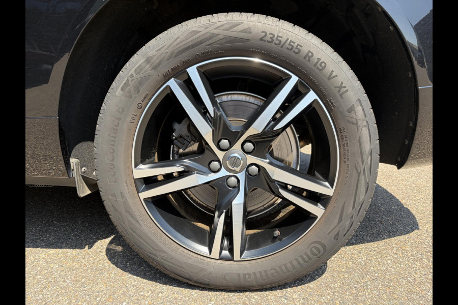 Volvo XC60 2.0 Recharge T6 AWD R-Design 35.000KM! | VOLLEDIG VOLVO DEALER ONDERHOUDEN| HARMAND KARDON| MEMORY STOEL| ELEKTRISCHE ACHTERKLEP| STOELVENTILATIE| PANO| NAPPALEER|