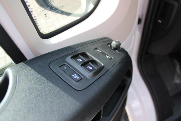 Fiat Ducato 33 2.2 MultiJet 140PK L3H2 | NIEUWE BUS! BPM VRIJ! | ACHTERUITRIJ CAMERA | APPLE CARPLAY/ANDROID AUTO | 3-ZITS | CRUISE CONTROL | CLIMATE CONTROL | DAB+ RADIO | DIGITALE COCKPIT |