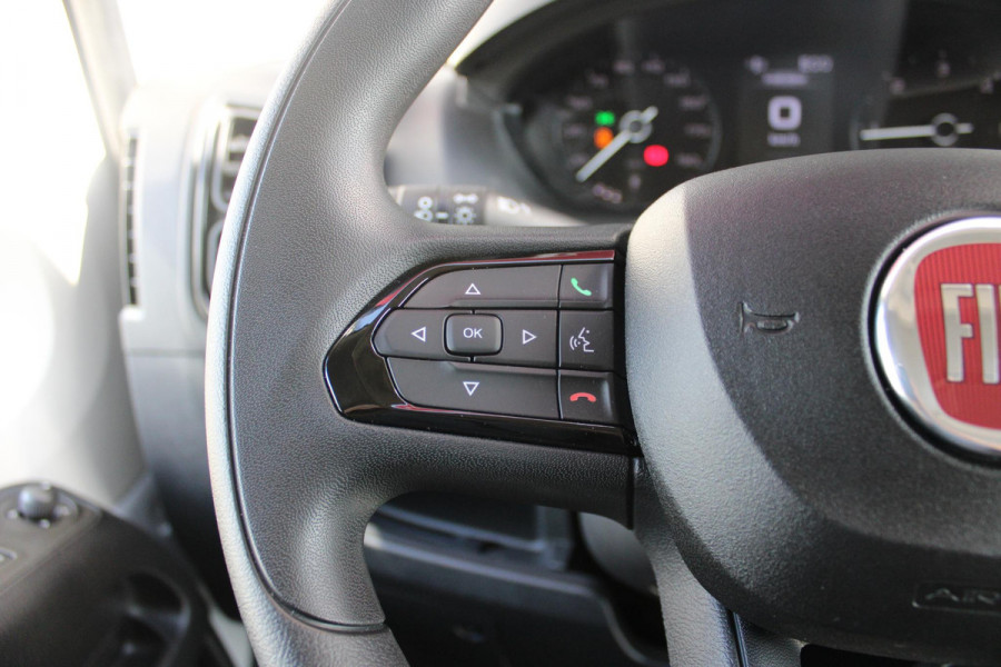 Fiat Ducato 33 2.2 MultiJet 140PK L3H2 | NIEUWE BUS! BPM VRIJ! | ACHTERUITRIJ CAMERA | APPLE CARPLAY/ANDROID AUTO | 3-ZITS | CRUISE CONTROL | CLIMATE CONTROL | DAB+ RADIO | DIGITALE COCKPIT |