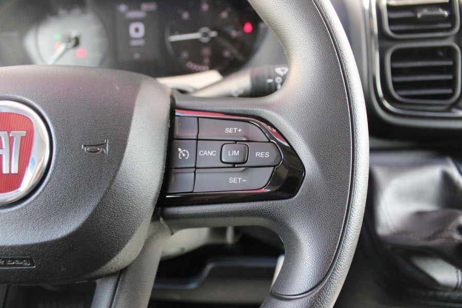 Fiat Ducato 33 2.2 MultiJet 140PK L3H2 | NIEUWE BUS! BPM VRIJ! | ACHTERUITRIJ CAMERA | APPLE CARPLAY/ANDROID AUTO | 3-ZITS | CRUISE CONTROL | CLIMATE CONTROL | DAB+ RADIO | DIGITALE COCKPIT |