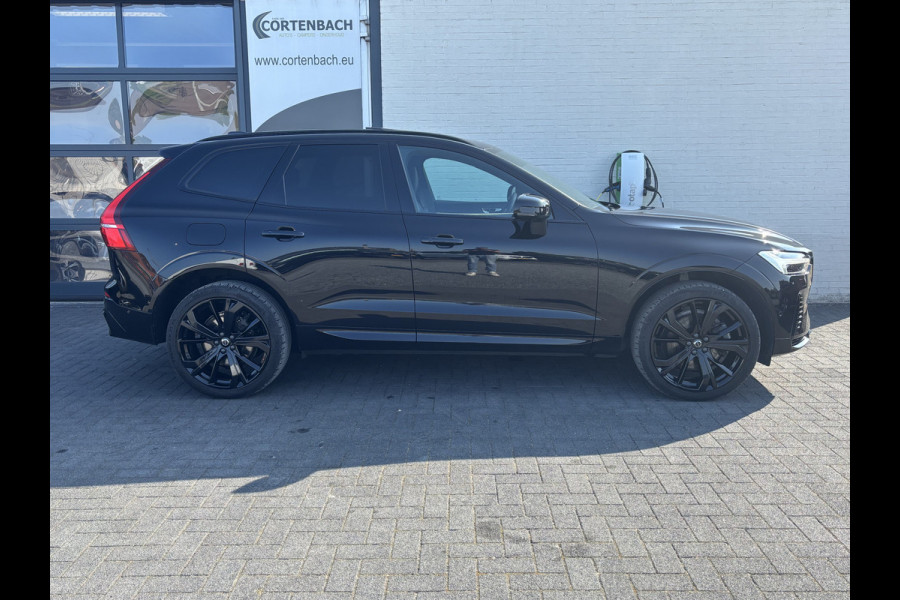 Volvo XC60 2.0 T6 Plug-in hybrid AWD Ultra Black Edition Long Range | Zwenkbare trekhaak | Panorama dak | Stoelverkoeling+Massage | Blis | Memory |