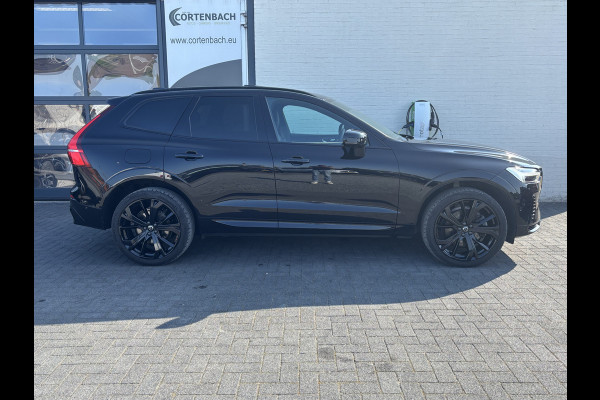 Volvo XC60 2.0 T6 Plug-in hybrid AWD Ultra Black Edition Long Range | Zwenkbare trekhaak | Panorama dak | Stoelverkoeling+Massage | Blis | Memory |