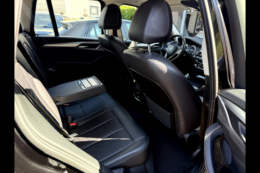 BMW X3 sDrive18d 150pk High Executive Leer, Navi, Trekhaak