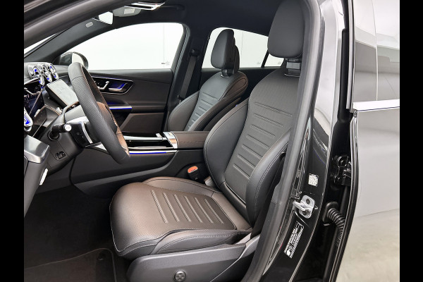 Mercedes-Benz GLC Coupé 300e 4MATIC Business Solution AMG | Advanced plus | Parkeerpakket met achteruitcamera | 19” vijfspaaks lichtmetalen AMG-velgen | URBAN GUARD Plus | Sierdelen ruitlook zilvergrijs | Warmtewerend, donkergetint glas |
