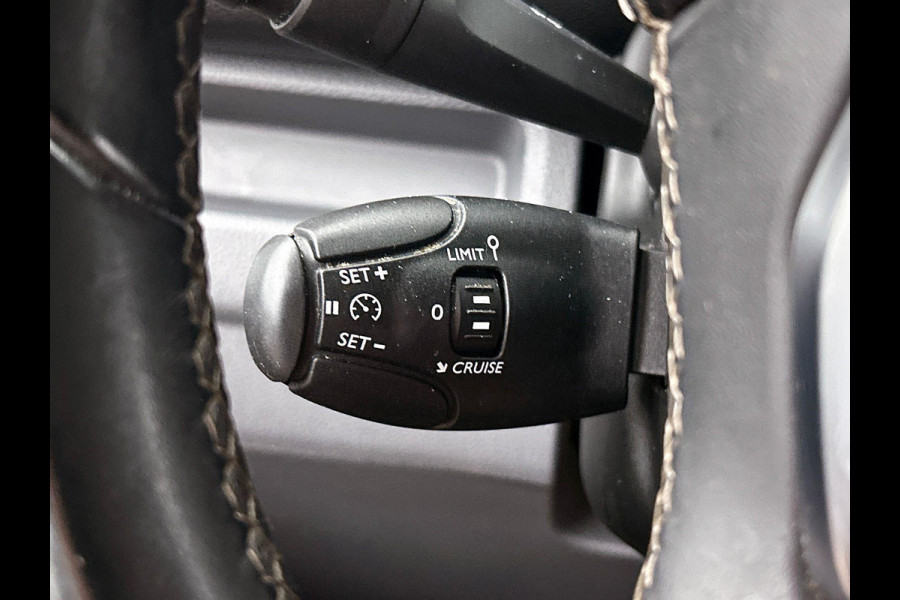 Opel Vivaro 1.5 CDTI L3H1 Edition Dubbele Cabine Airco Navigatie Bluetooth Parkeersensoren Camera Trekhaak