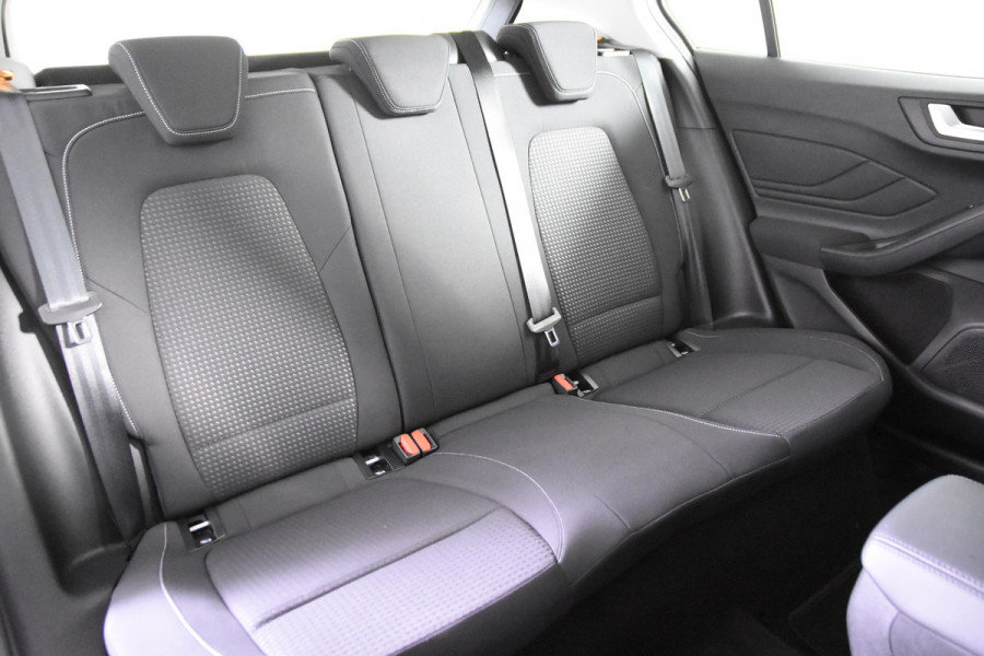 Ford Focus Edition *Navigatie*Airco*PDC*