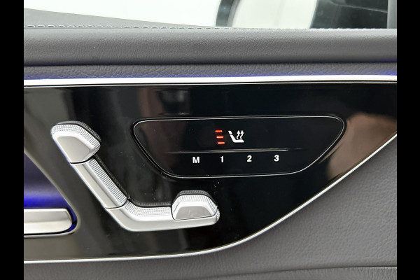 Mercedes-Benz C-Klasse 300 e 140 Years Edition | Premium Plus | Nightpakket | Trekhaak  | Middenconsole metaalstructuur | Panoramaschuifdak | 360° camera | Sfeerverlichting | Sierdelen metaalstructuur | Smartphone-integratie |